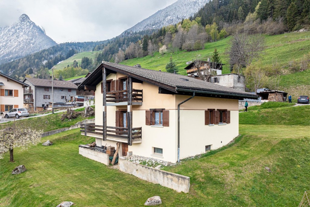 VENDU ! Charmante villa avec vue imprenable sur les Alpes - 1