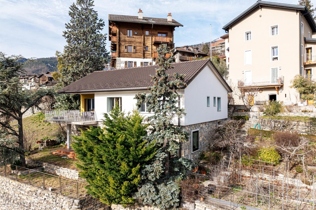 VENDU ! Magnifique villa individuelle entièrement rénovée - 1