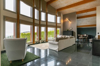 VENDU! Villa avec vue panoramique sur les montagnes - 2