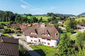 VENDU! Bel appartement spacieux avec terrasse et vue dégagée - 12