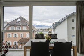 VENDU! Opportunité rare! Superbe appartement de standing - 2
