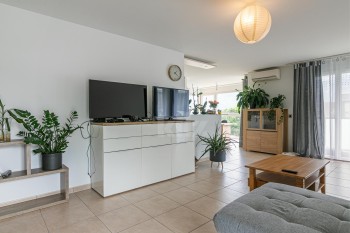VENDU ! Bel attique avec grand balcon et vue dégagée - 4