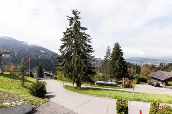 VENDU! Villa avec vue panoramique sur les montagnes - 12