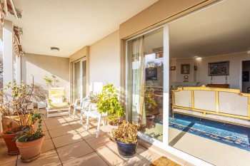 VENDU ! Superbe appartement avec 3 balcons et vue sur le Lac - 5