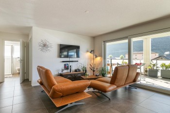 VENDU ! Bel appartement traversant avec grand balcon - 3