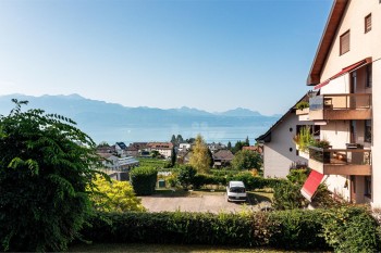 VENDU ! Bel appartement avec vue imprenable sur le Lac - 11