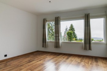 VENDU! Villa avec vue panoramique sur les montagnes - 9