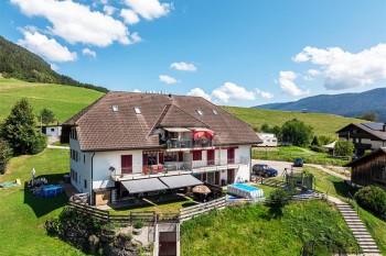 VENDU! Bel appartement spacieux avec terrasse et vue dégagée - 10