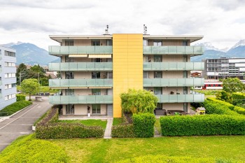 VENDU ! Bel attique avec grand balcon et vue dégagée - 12