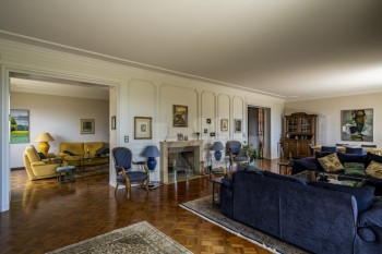 VENDU! Objet rare! Superbe appartement avec vastes terrasses - 2