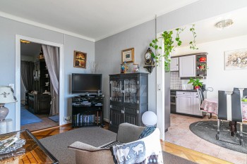 VENDU! Bel appartement avec vue panoramique sur le Lac - 5