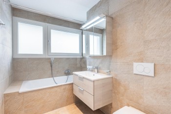 VENDU ! Bel appartement traversant avec grand balcon - 10