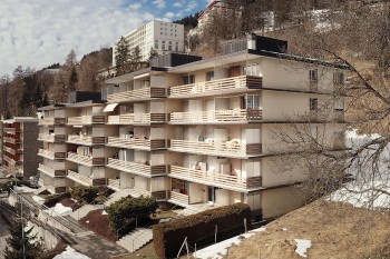 VENDU ! Charmant appartement avec balcon et vue panoramique - 9