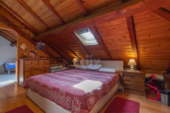 VENDU ! Jolie maison de 2 appartements - 8