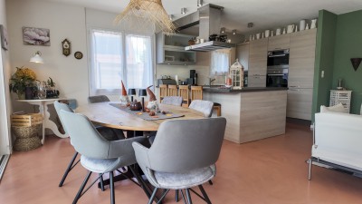 Superbe appartement de plain-pied avec terrasse et jardin