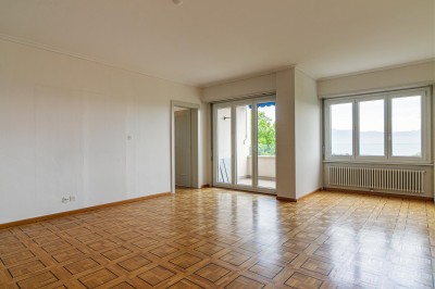 VENDU ! Bel appartement avec loggia et vue sur le Lac