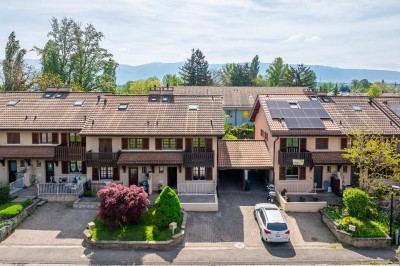 Charmante maison mitoyenne en pignon avec studio indépendant