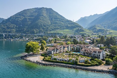 Bel appartement en front de lac avec accès plage