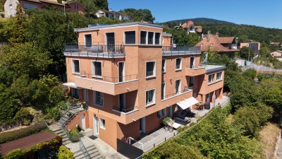 Appartement avec terrasse de 96m2, balcons et vue sur le lac