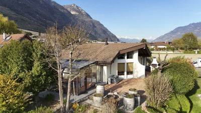 Très belle villa avec véranda et spacieux studio équipé