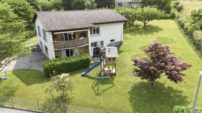 Belle maison familiale avec un grand jardin