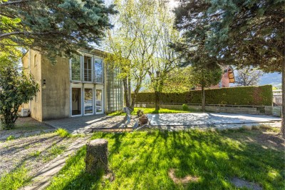 Charmante maison baignée de lumière avec jardin