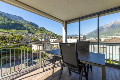 Superbe appartement avec terrasse et vue montagnes