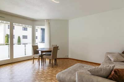 VENDU ! Charmant appartement avec grand balcon