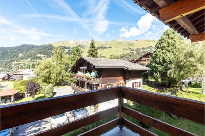 VENDU ! Bel appartement rénové avec balcon