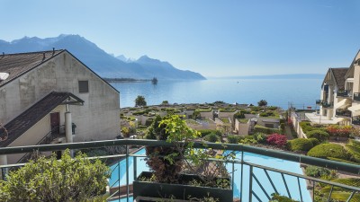 Magnifique duplex avec balcons et vue dégagée sur le lac