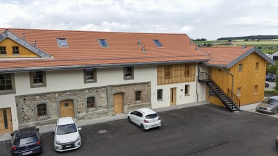 NEUF: triplex alliant le charme de l'ancien avec le neuf