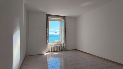 Charmant appartement avec balcon et vue sur le lac
