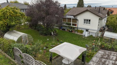 Charmante maison avec jardin arboré et balcon