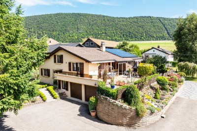 VENDU ! Charmante villa mitoyenne avec terrasse et jardin