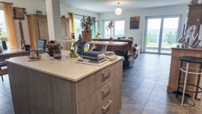 Bel appartement avec vue dégagée sur le lac et les montagnes
