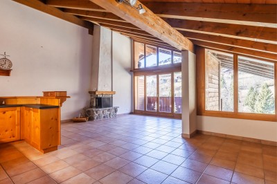 Bel appartement avec balcon et vue dégagée