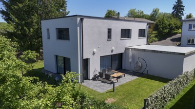 Splendide villa moderne avec jardin