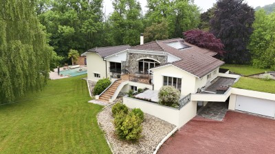 Maison d'exception dans un havre de paix