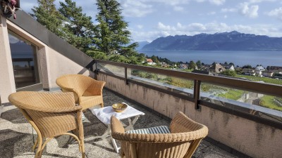 Rare! Bel appartement avec balcon et vue exceptionnelle