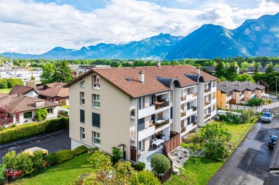 Charmant appartement avec balcon et vue montagnes