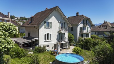 Maison plurifamiliale composée de deux appartements