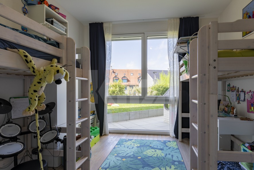 VENDU! Magnifique appartement  avec jardin privatif - 7