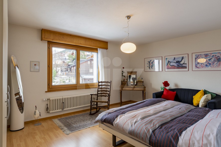 VENDU ! Joli petit immeuble de deux appartements de 4 pièces - 7