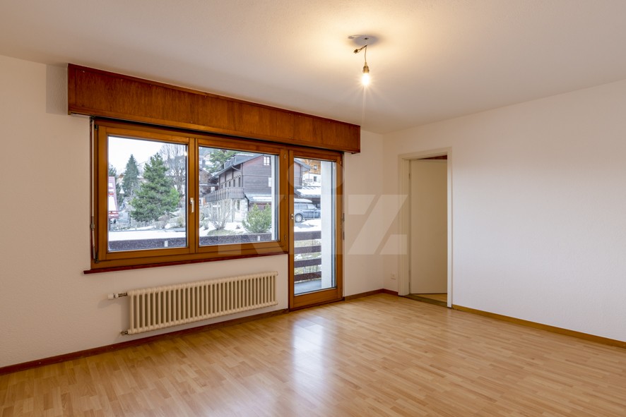 VENDU ! Joli petit immeuble de deux appartements de 4 pièces - 10