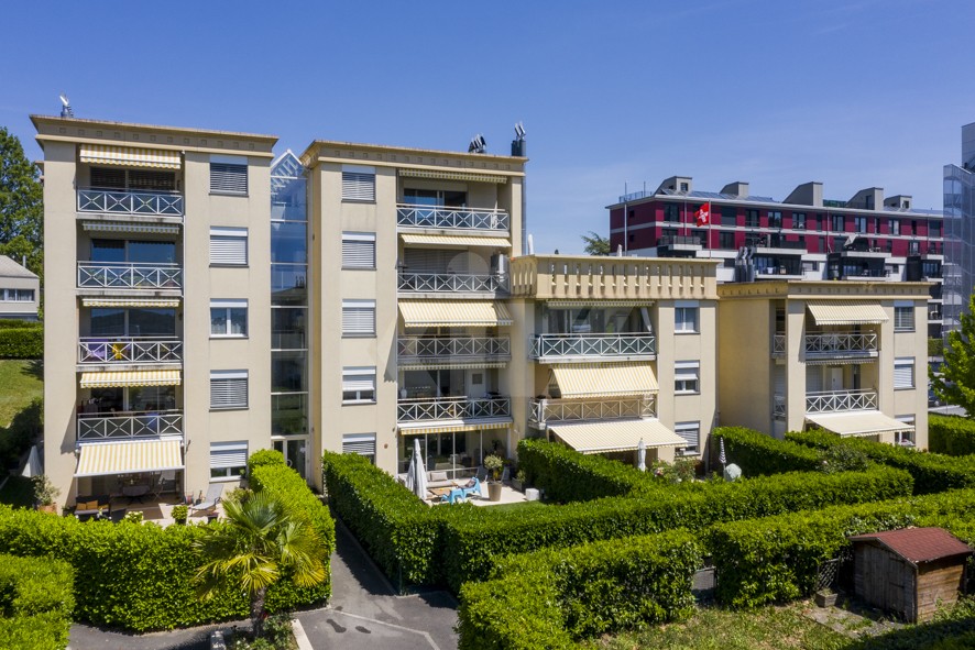 Très bel appartement traversant extrêmement bien situé - 1