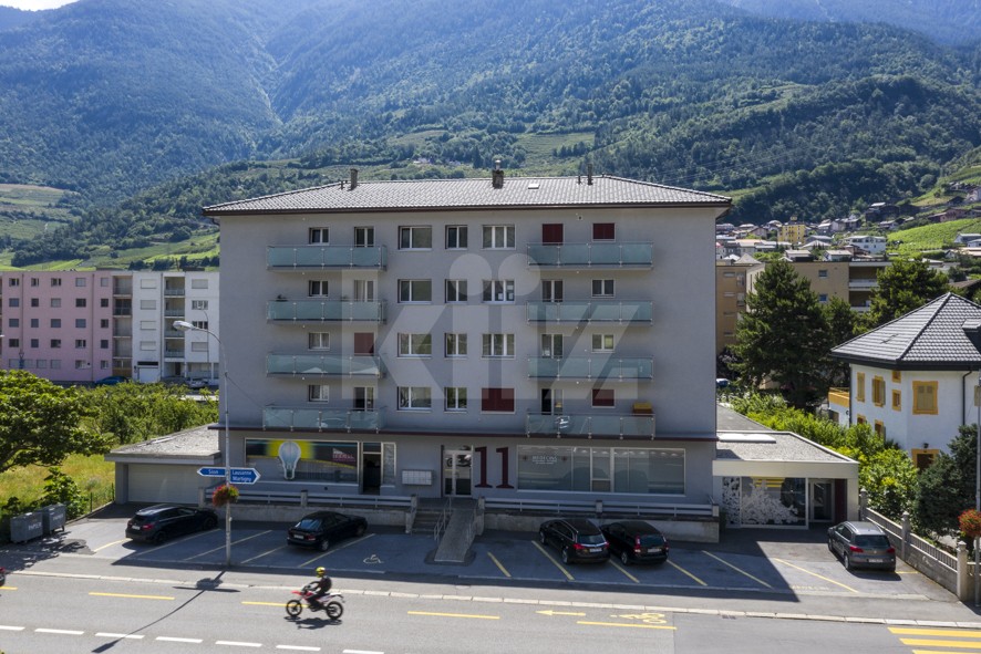 Vendu! Appartement à rénover au formidable potentiel ! - 2