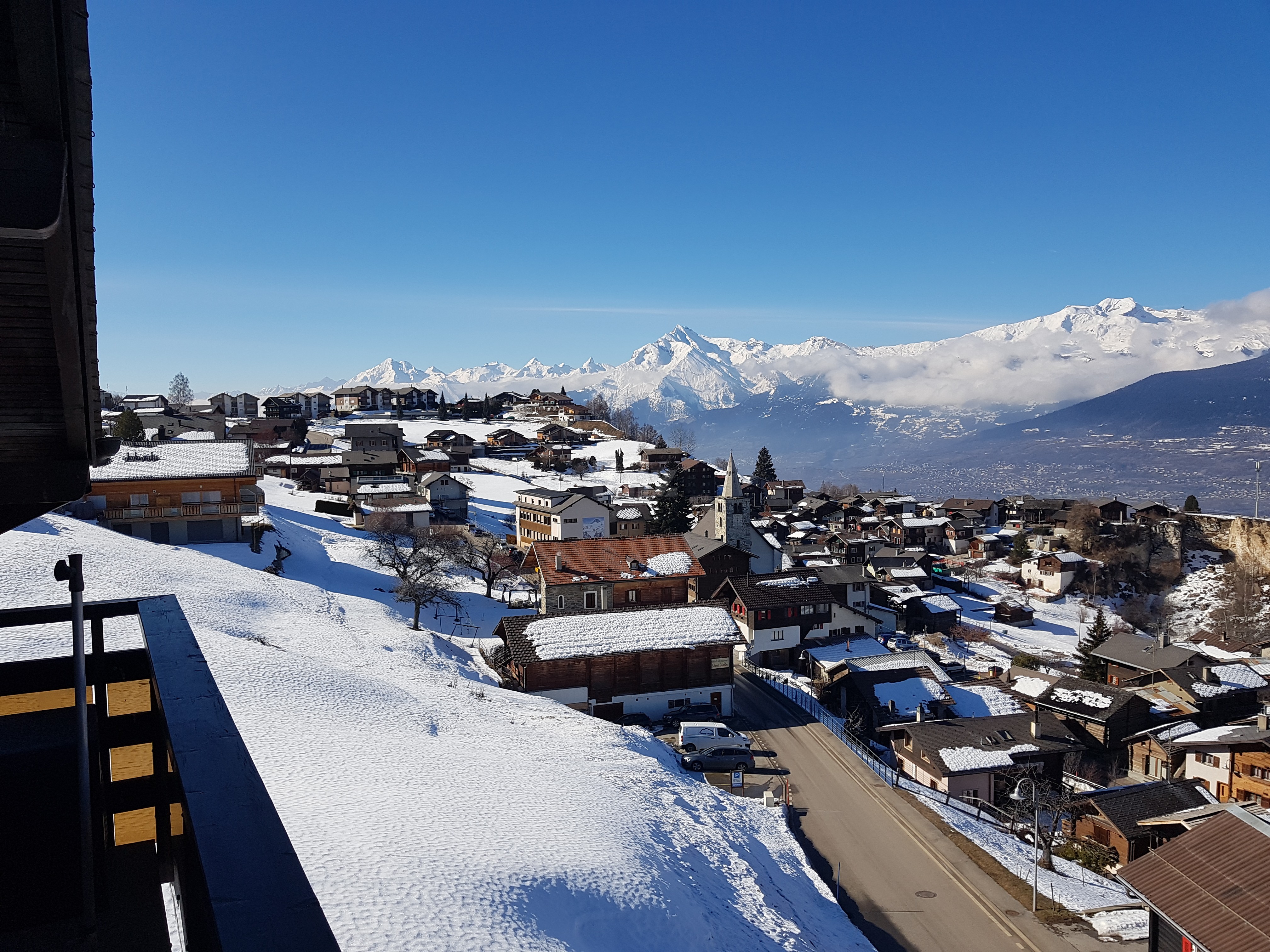 VENDU ! Point de départ idéal pour la randonnée et le ski - 4