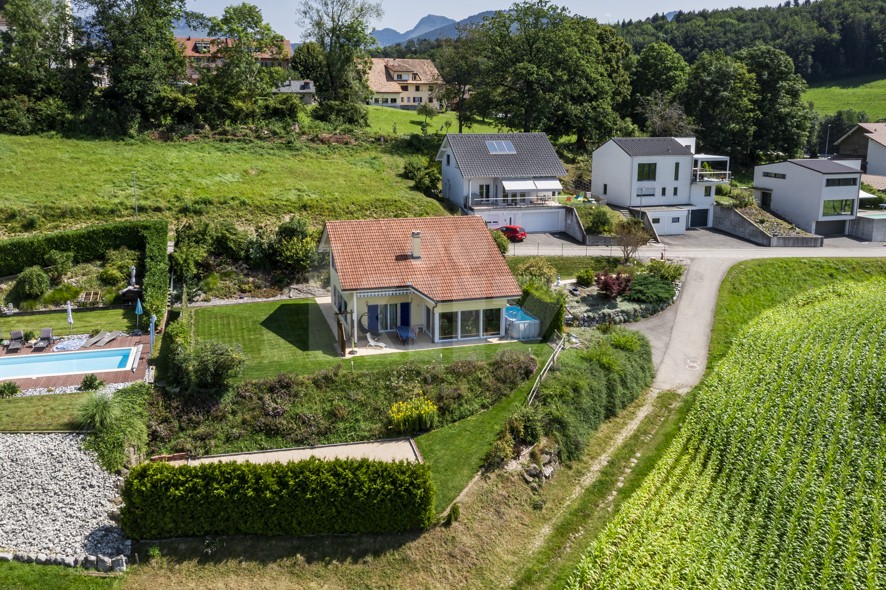 VENDU ! Jolie maison individuelle avec jardin - 1