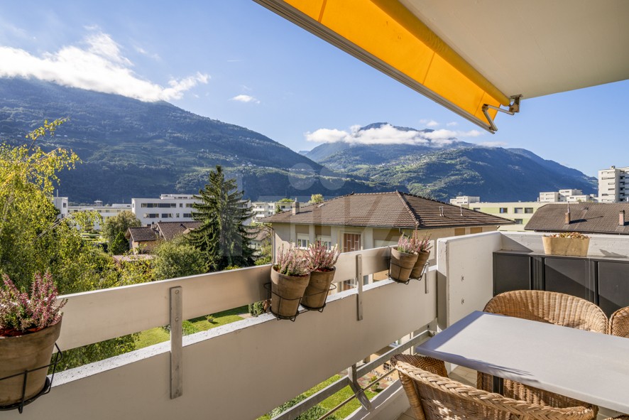 VENDU ! Bel appartement avec vue dégagée sur les montagnes - 5