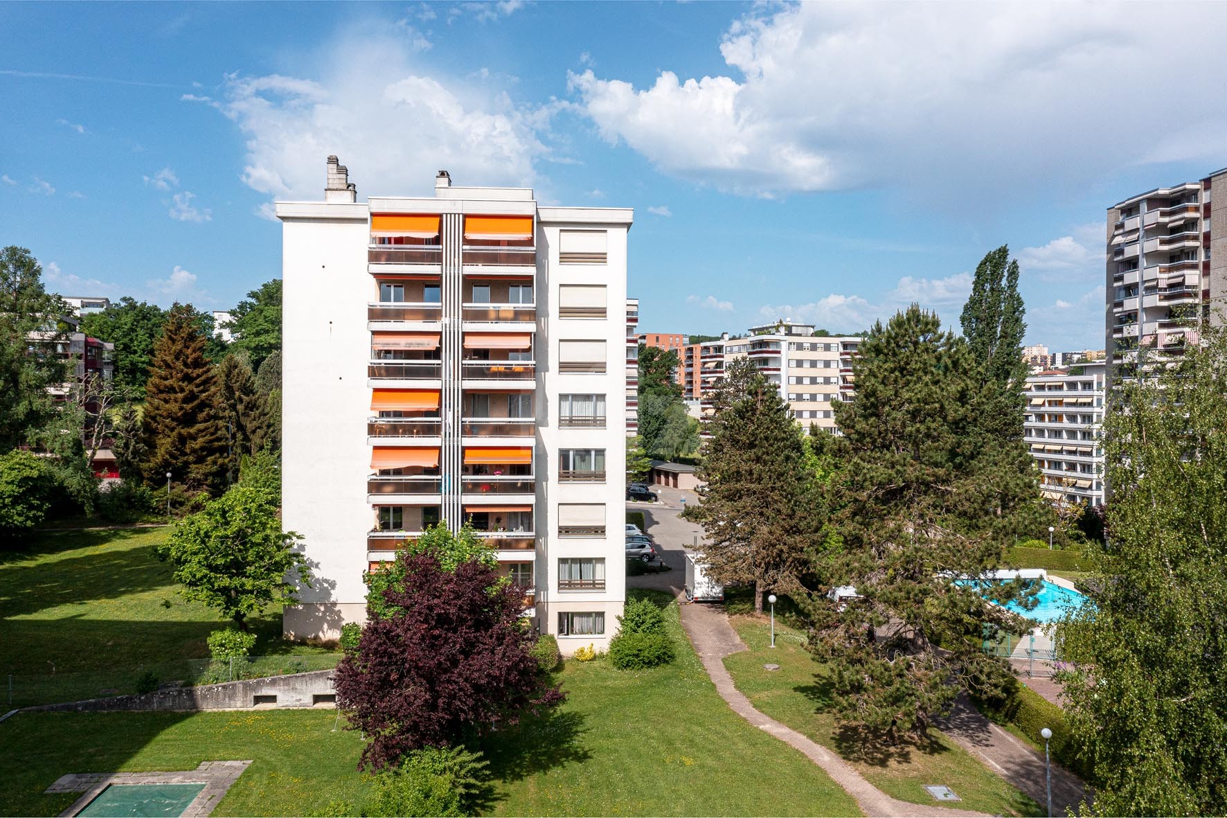 VENDU ! Charmant appartement idéalement situé - 9